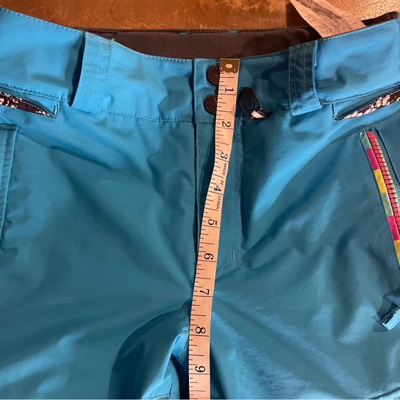 Volcom Kitty Snow Pants - Picture 9 of 15